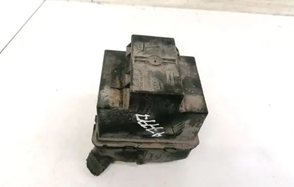 Volkswagen PASSAT B6 Fuse box set 1K0937311C 013949731
