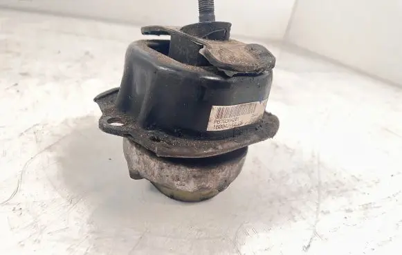 BMW X5M E70 Engine mount bracket 679364201