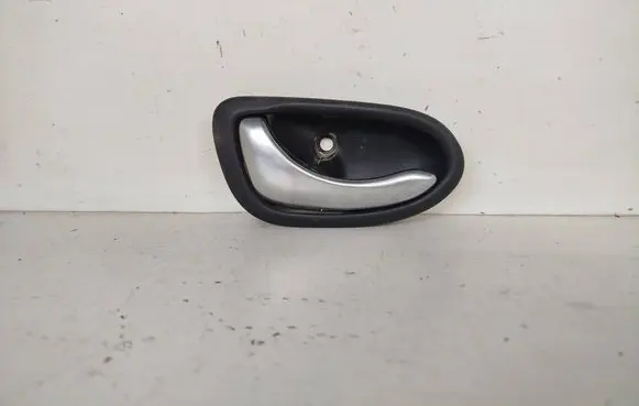 Nissan Primera Rear door interior handle 82671AV601