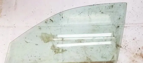Honda Civic Front door window glass four-door