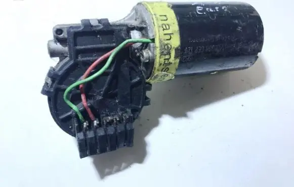 Audi A6 S6 C4 4A Wiper motor 0390241330 0390241330cep
