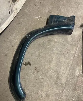 Mitsubishi Pajero Front arch trim MB679791