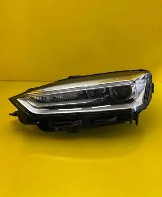 Audi A5 Headlight/headlamp 8W6941005C