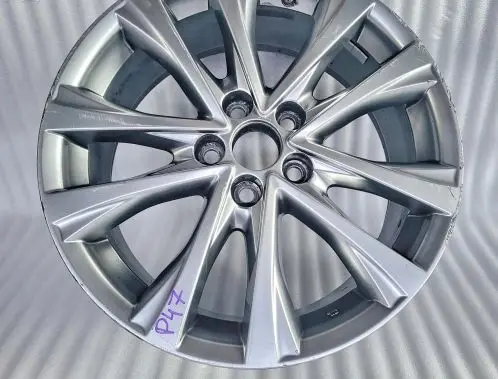 Toyota RAV 4 (XA40) R18 alloy rim 