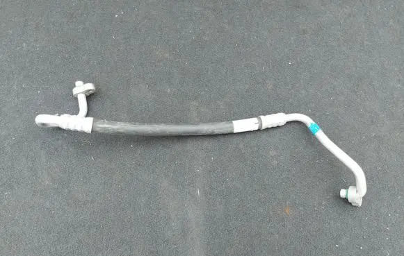 Hyundai Tucson TL Air conditioning (A/C) pipe/hose 97762F1100