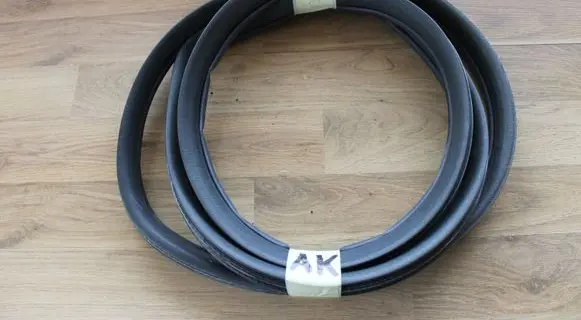 Toyota Avensis T250 Rubber seal rear door 
