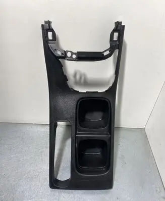 Cup holder front