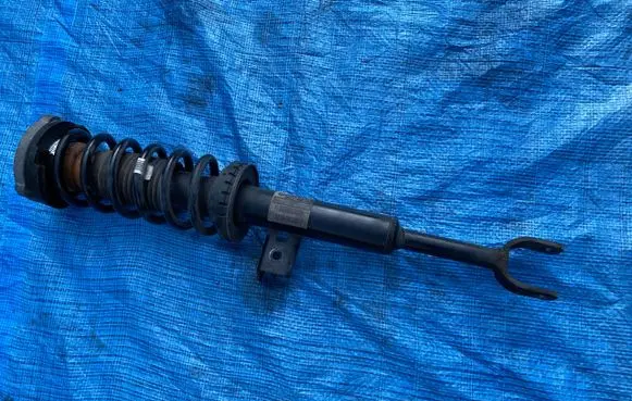 BMW 5 F10 F11 Front shock absorber with coil spring 6863892 31316775576 31316784021