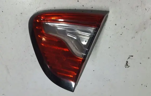 Renault Captur Tailgate rear/tail lights