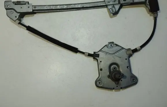 Audi 100 S4 C4 Front door manual window regulator 4A0837399A 4A0837400A