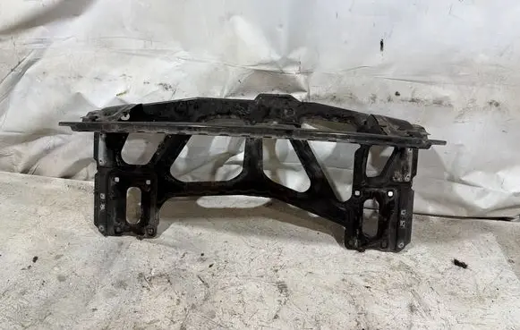 BMW Z4 E85 E86 Radiator support slam panel bracket 831702125