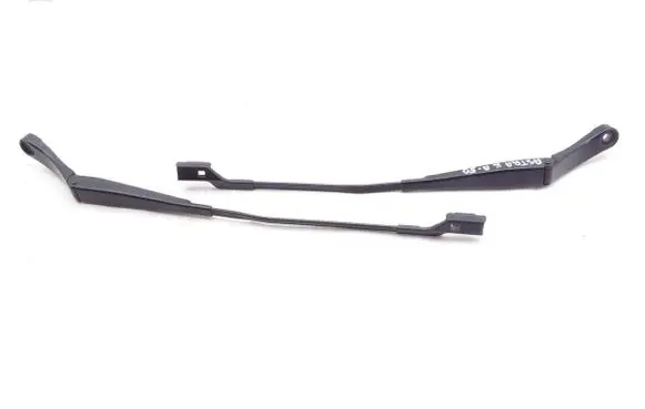 Mitsubishi Pajero Windshield/front glass wiper blade 13418993