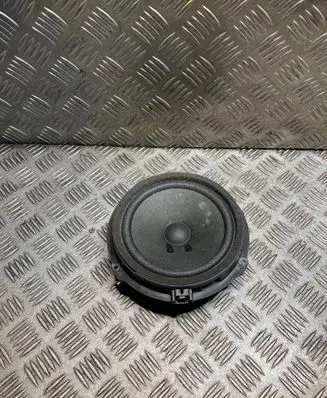 Ford Focus Front door speaker AA6T18808AA