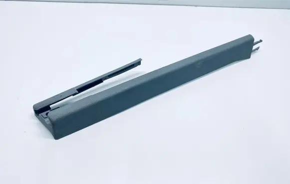 Porsche Cayenne (9PA) Sliding door rail trim 7L0881477