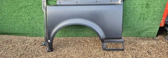 Volkswagen Multivan T5 Fender end trim 7E1809843A L0T0132