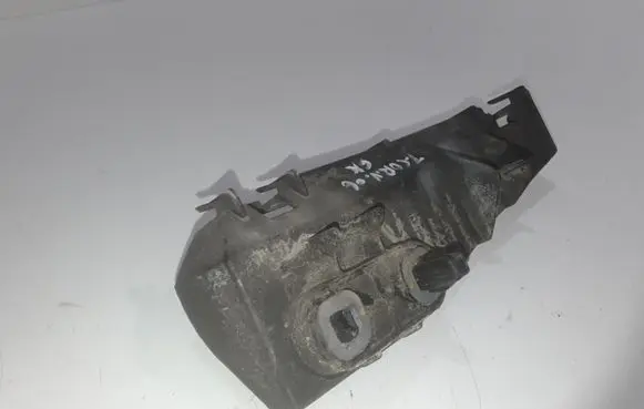 Toyota Corolla Verso AR10 Bumper support mounting bracket corner 