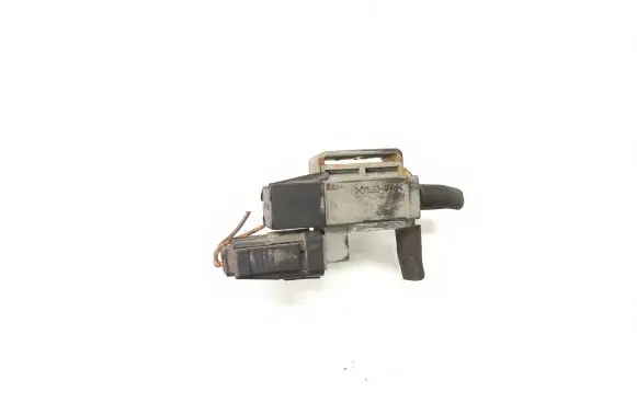 Vacuum valve