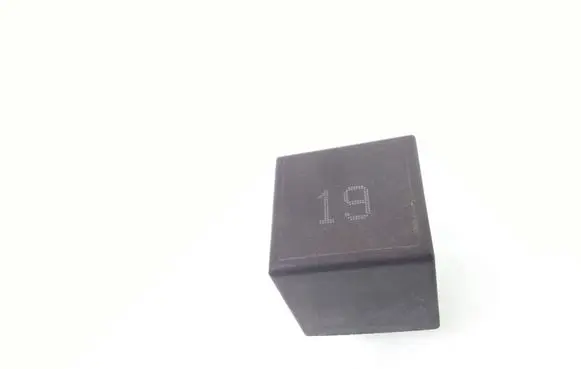 Volkswagen Golf III Other relay 191955531 72WV006