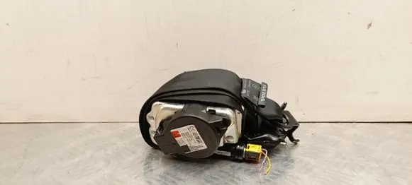 Volvo XC40 Front seatbelt L005601