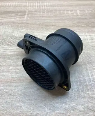 BMW 3 E46 Mass air flow meter 1438687 0280218075