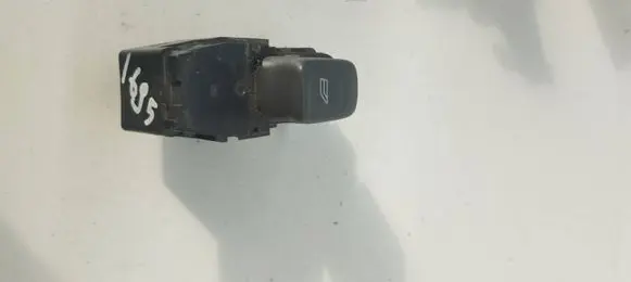 Volvo V70 Electric window control switch 9472275 99W525
