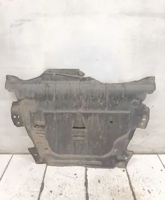 Volvo V70 Engine splash shield/under tray