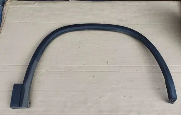 Front arch trim