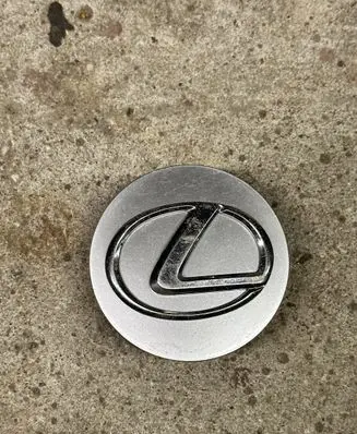 Lexus IS 220D-250-350 Original wheel cap