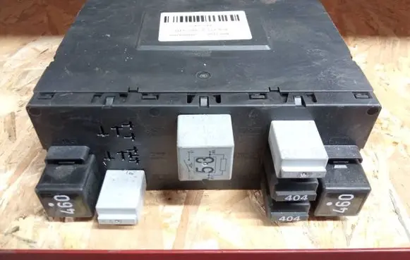 Volkswagen Tiguan Comfort/convenience module 3C8937049E F005V00745