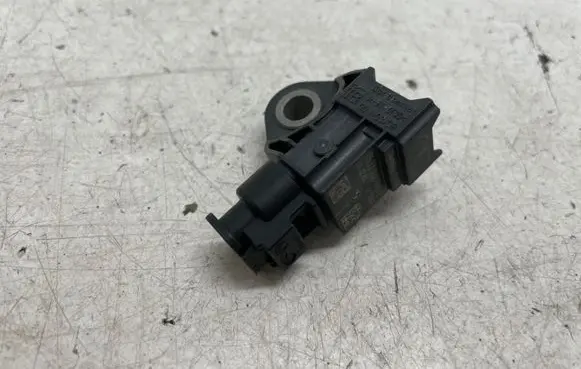BMW 5 G30 G31 Airbag deployment crash/impact sensor 9341546