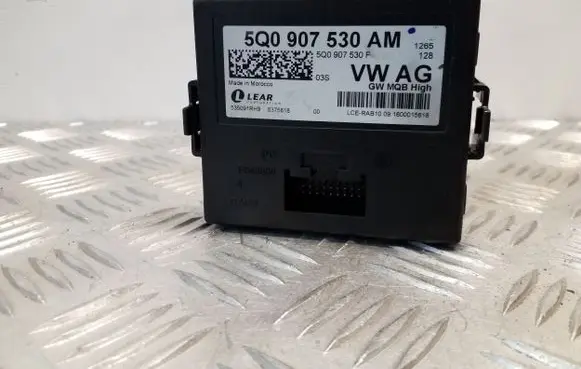 Skoda Octavia Mk3 (5E) Gateway control module 5Q0907530AM 5Q0907530F