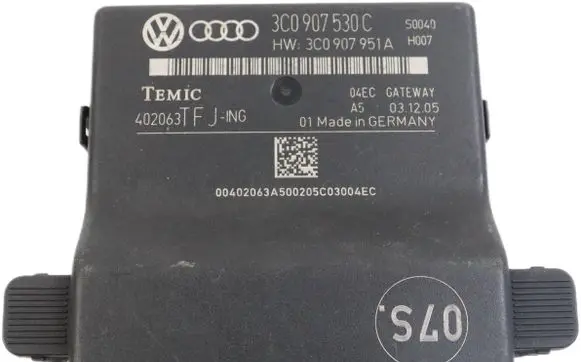 Volkswagen PASSAT B6 Gateway control module 3C0907530C 3C0907951A 402063