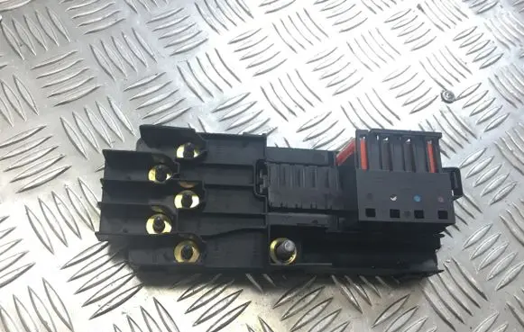 Mercedes-Benz ML W164 Fuse module A1645450201