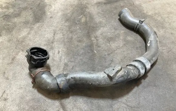 Volkswagen Golf VI Engine coolant pipe/hose 1K0122291