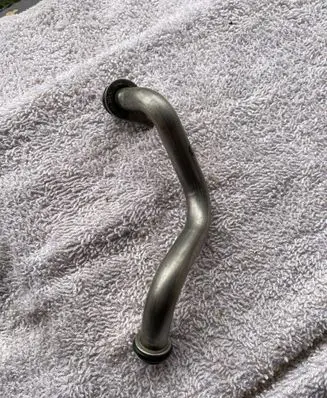 Volkswagen Golf VII Turbo turbocharger oiling pipe/hose 04E145735C