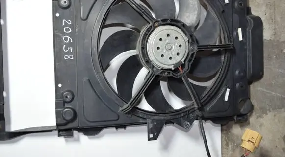 Audi A2 Electric radiator cooling fan 8Z0121207B