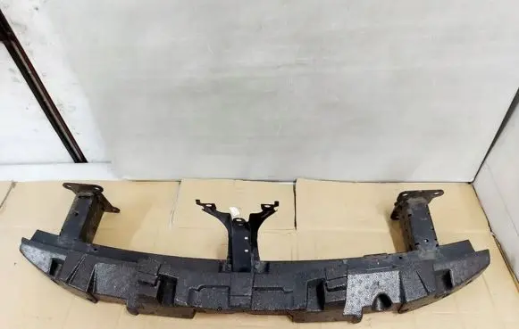 Nissan Qashqai Front bumper support beam