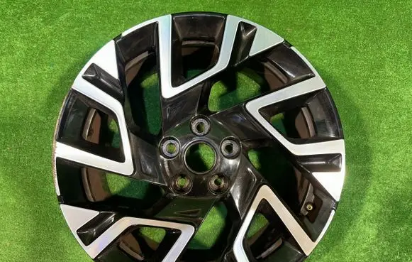 R18 alloy rim
