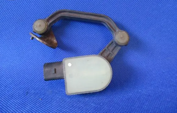 Audi Q7 4L Headlight/headlamp level sensor 1T0907503 6PM00873900 120410