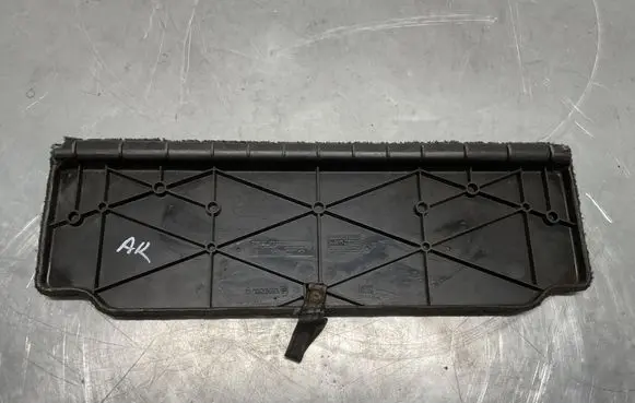 Land Rover Range Rover L322 Trunk bottom trim panel 7010337
