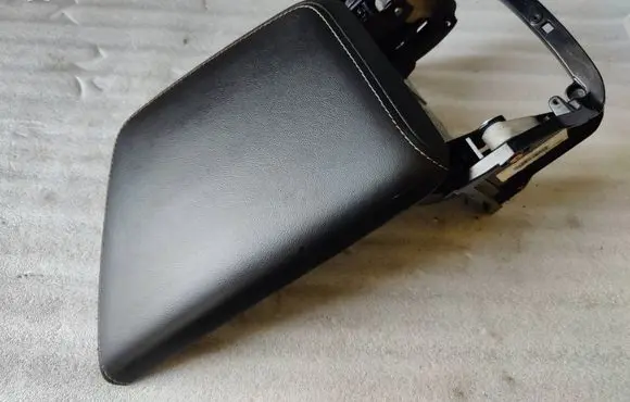 Volvo V60 Armrest 31469700 46500375 192767576