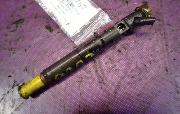 Renault Scenic II - Grand scenic II Fuel injector 8200049876