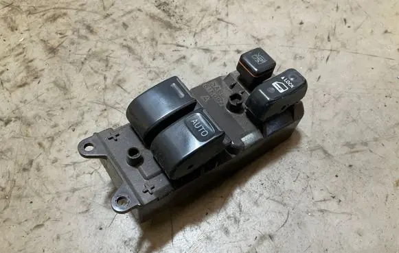 Toyota Hilux (AN10, AN20, AN30) Electric window control switch 515094