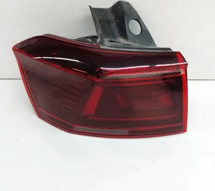 Volkswagen PASSAT B8 Rear/tail lights 3G9945207P