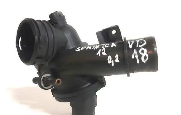 Thermostat/thermostat housing
