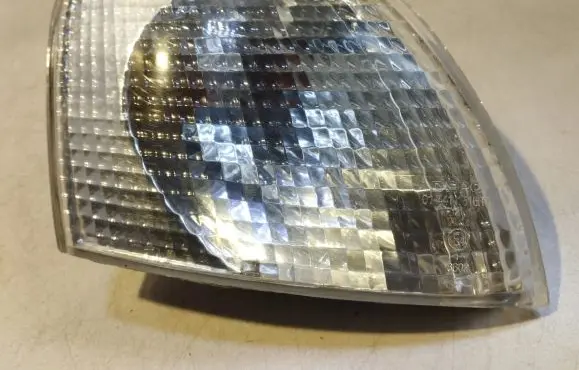 Volkswagen PASSAT B5 Front indicator light 014411516RC 084411516RF