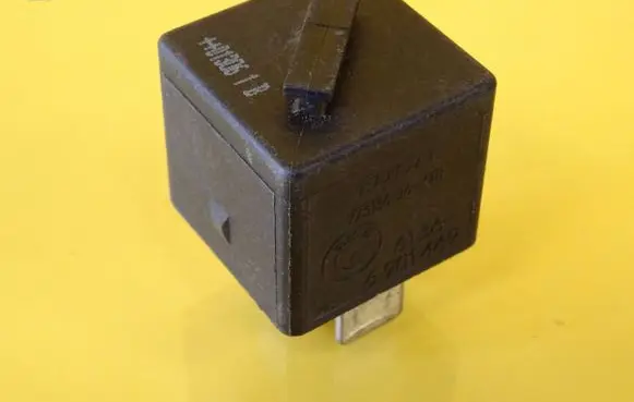 BMW 5 E60 E61 Other relay 6901469 61.36-6901469 61366901469