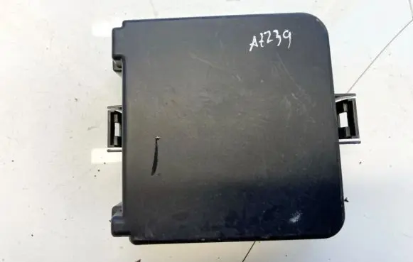 Hyundai i30 Fuse box cover 919512r111 91951-2r111