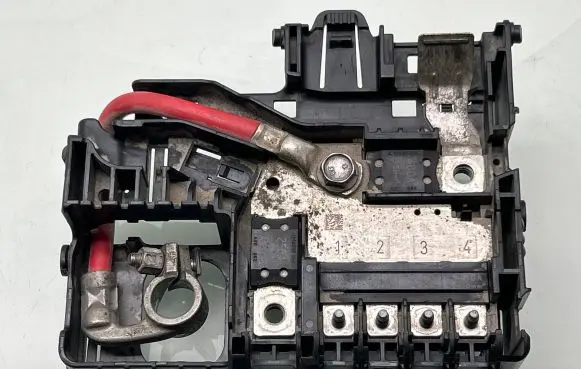 Opel Meriva B Positive cable (battery) 525230582