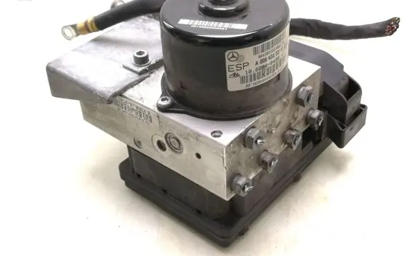 Mercedes-Benz C W203 ABS Pump A0365454032 A0064310312 10020404984